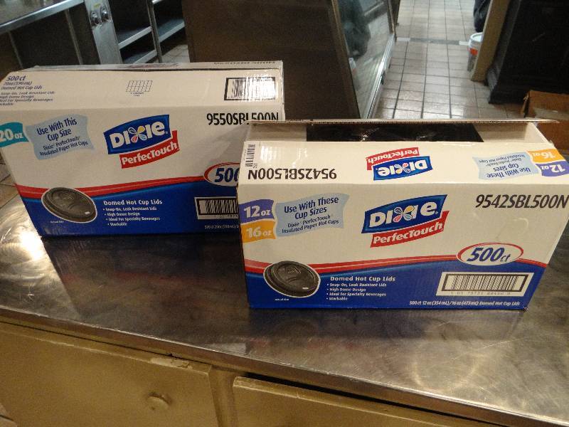 lot 152 image: Boxes of Domed Hot Drink Cup Lids - 1 box for 12 & 16 ounce cups & 1 box for 20 ounce cups.
