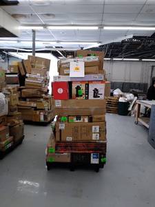 lot 69527 image: Pallet of Miscellaneous Items