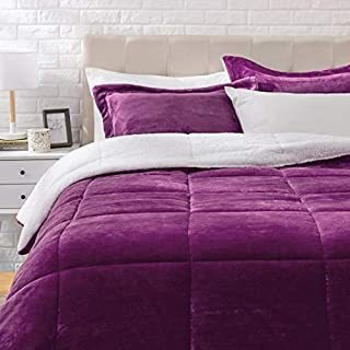 lot 1503 image: Sherpa Comforter Bed Set - FullQueen
