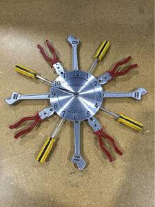 lot 7722 image: Hardware Tool Clock