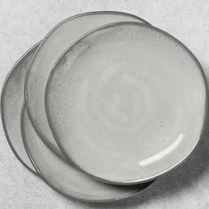 lot 7731 image: 8 Inch Ceramic Plates, Total of four