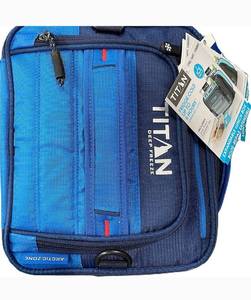 lot 21 image: Titan Deep Freeze Expandable Lunch Box with 2 Ice Walls, Blue,Gray, Black, 14x14x14