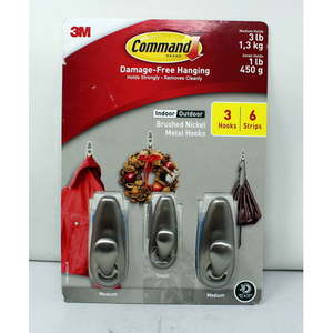 lot 23 image: 3M Command Damage-Free IndoorOutdoor Hanging Brushed Nickel Metal Hooks