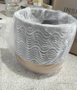 lot 226 image: INSPIRELLA Ceramic Pots for Plants Flower Pot �� 5.3 Heirloom Quality Large Cement PlanterTimeless Plant Pots Indoor with DrainageLeak Proof Planters Indoor Plants for Herbs and Succulents,