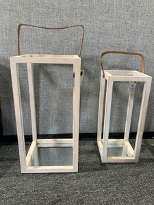 lot 14645 image: Set of 2 Wooden Lanterns
