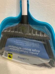 lot 14654 image: Truliving Jumbo Indoor Outdoor Angle Broom wDustpan