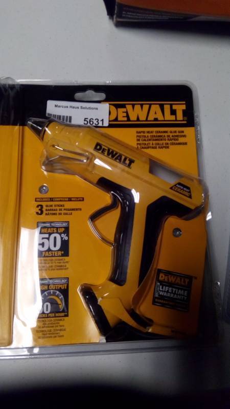 lot 5631 image: Dewalt Glue Gun