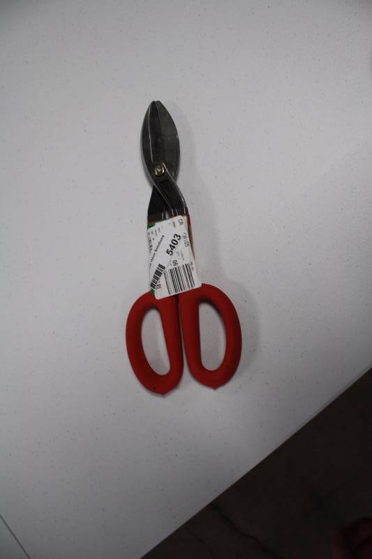 lot 5403 image: Tin Shears ...