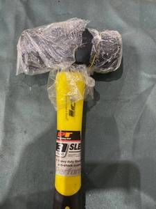 lot 52477 image: PT 3 POUND SLEDGE HAMMER