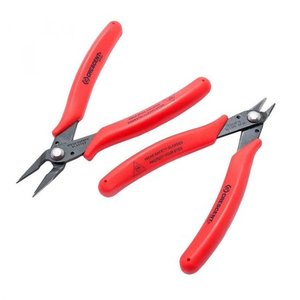 lot 42110 image: Crescent S2KS5NN 2-Piece Micro Cutter And Pliers Set