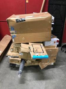 lot 3134 image: Pallet of Misc. Items