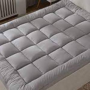 lot 3025 image: Grey Mattress Topper (Twin Size)