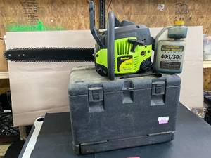 lot 1529 image: Poulan Model P3816 - 38cc16 Gas Chainsaw (RUNS)