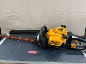 lot 1542 image: Poulan PRO PP2822 (RUNS)