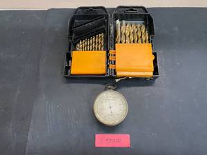 lot 1553 image: Vintage Tycos Pocket Weather Barometer, Warrior Drill Bits