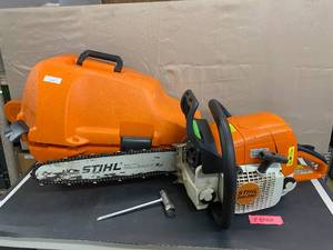 lot 1571 image: STIHL 16 Chain Saw Model MS 290 Farm Boss (Runs)