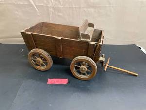 lot 1591 image: Wood Wagon (Wheels Turn)