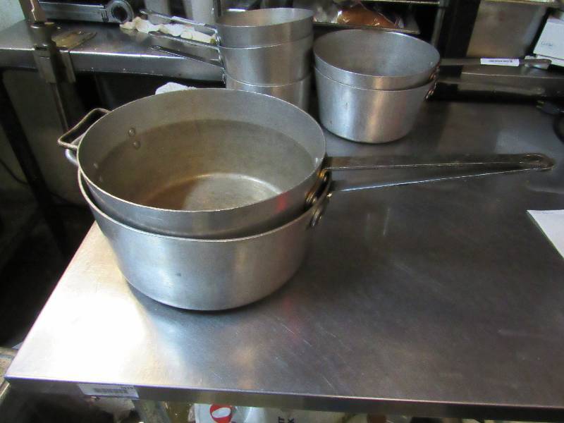 lot 1626 image: Pair of 10QT Sauce Pans