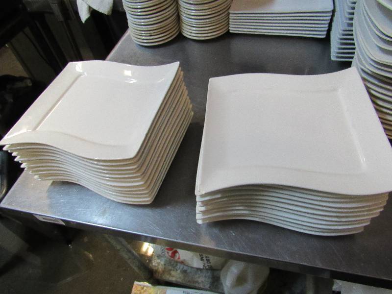 lot 1638 image: Lot of Via Brand Decorative Rectangular Plates