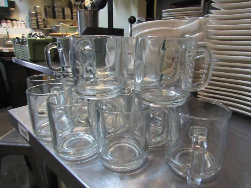 lot 1642 image: Clear Glass Coffee Cups