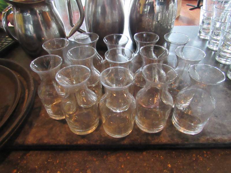 lot 1654 image: Vase Style Wine Glasses