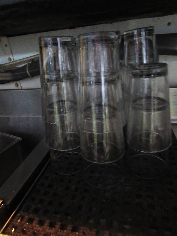 lot 1660 image: Large Lot of Water Glasses