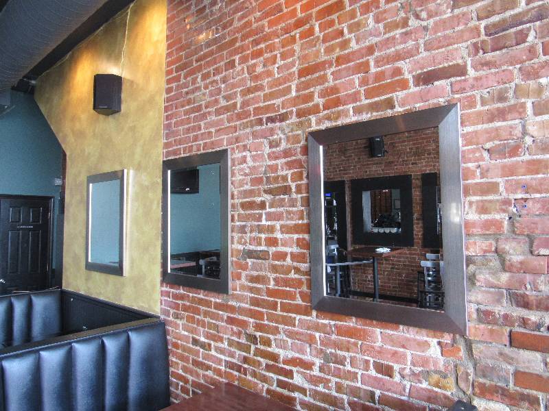 lot 1691 image: Lot Of 3 Matching 34X28 Matching Mirrors