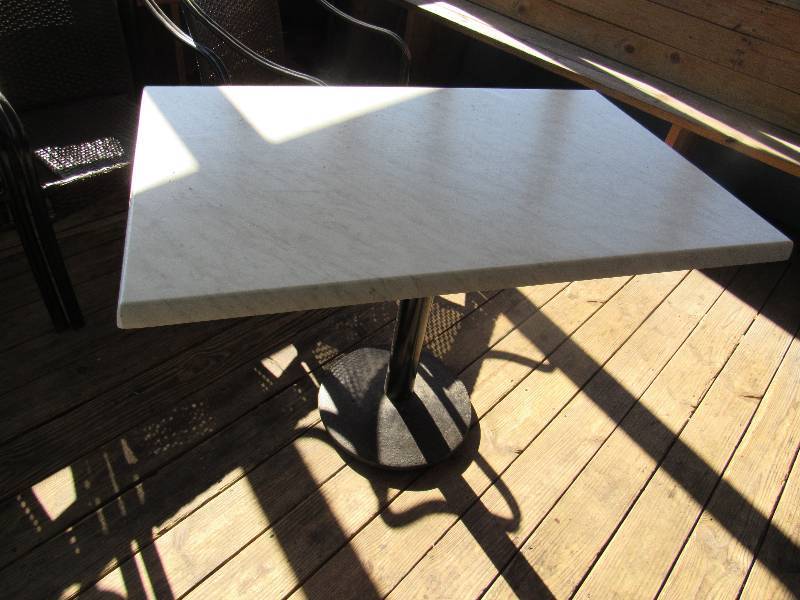 lot 1752 image: 42 Marbled Composite Top Table On Single Heavy Metal Leg