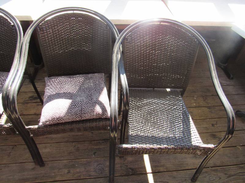 lot 1762 image: Pair Of Aluminum Framed Chairs With Vinyl Woven Seats And Backs