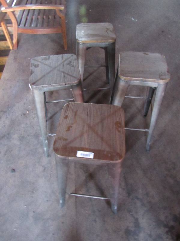 lot 1807 image: Lot Of (4) Wooden Seat Metal Frame Bar Stools