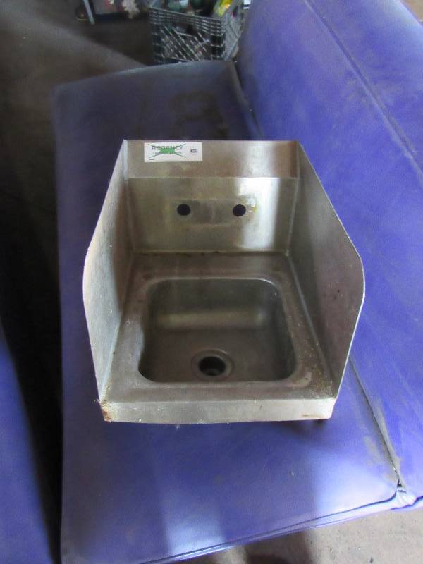 lot 1859 image: Regency Stainless Wall Mount Hand Sink