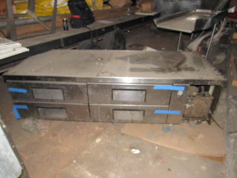 lot 564 image: True 80 Stainless 4 Drawer Equipment Stand
