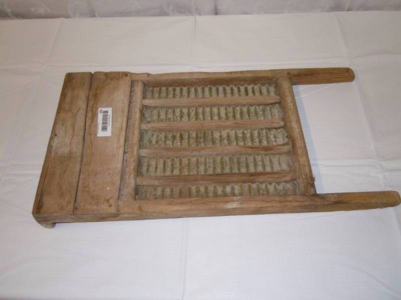 lot 165 image: Wash board