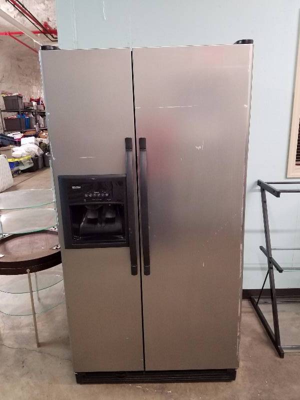 lot 4 image: French Door Refridgerator