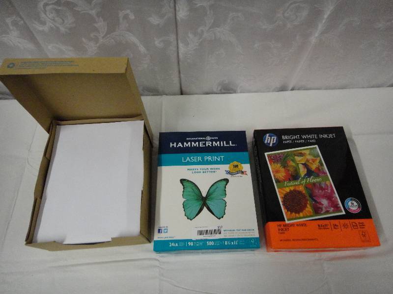 lot 117 image: Lot of Paper