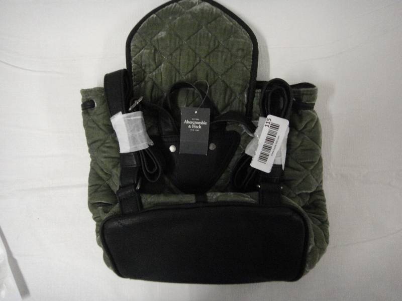 lot 115 image: Abercrombie Bag NEW