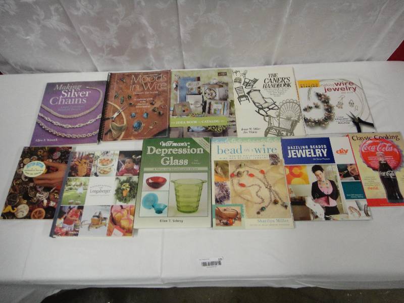 lot 105 image: Lot of Books
