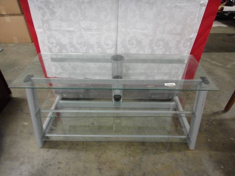 lot 101 image: Glass Media Center