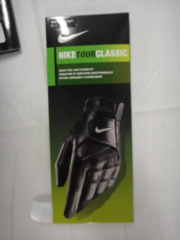 lot 56 image: Nike Tour Classic Glove