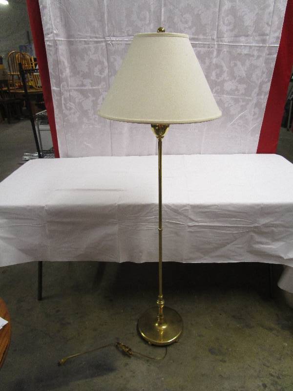 lot 271 image: Floor Lamp