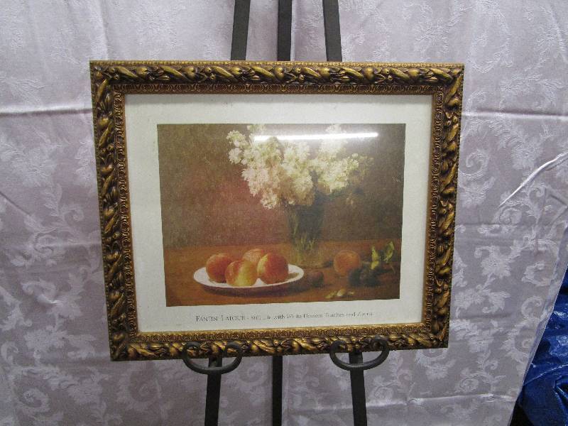 lot 355 image: Wall Dcor