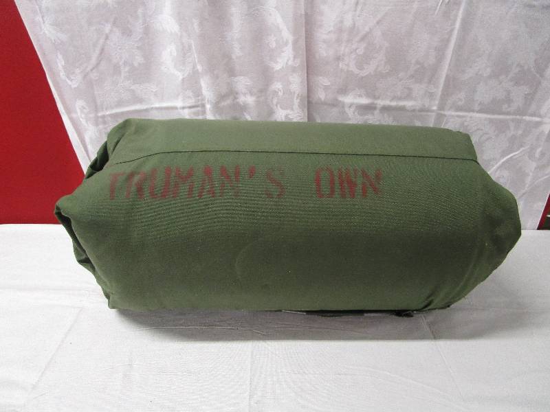 lot 370 image: Military Bag