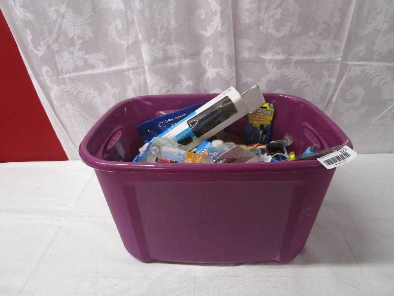 lot 372 image: Tote of Random Items