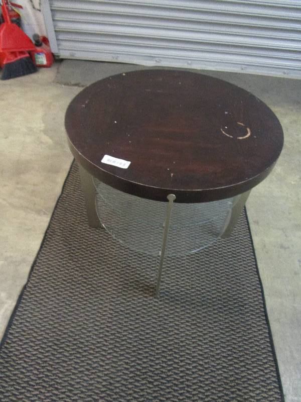 lot 230 image: Round end table