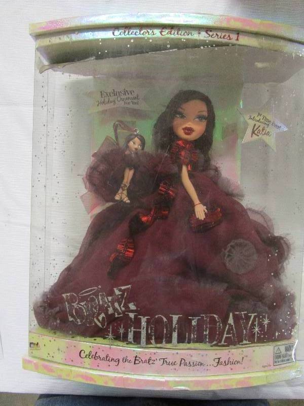 lot 509 image: Bratz Doll