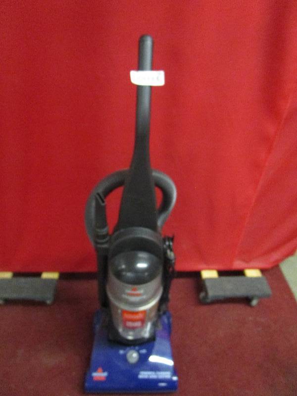 lot 510 image: Bissell Vacuum