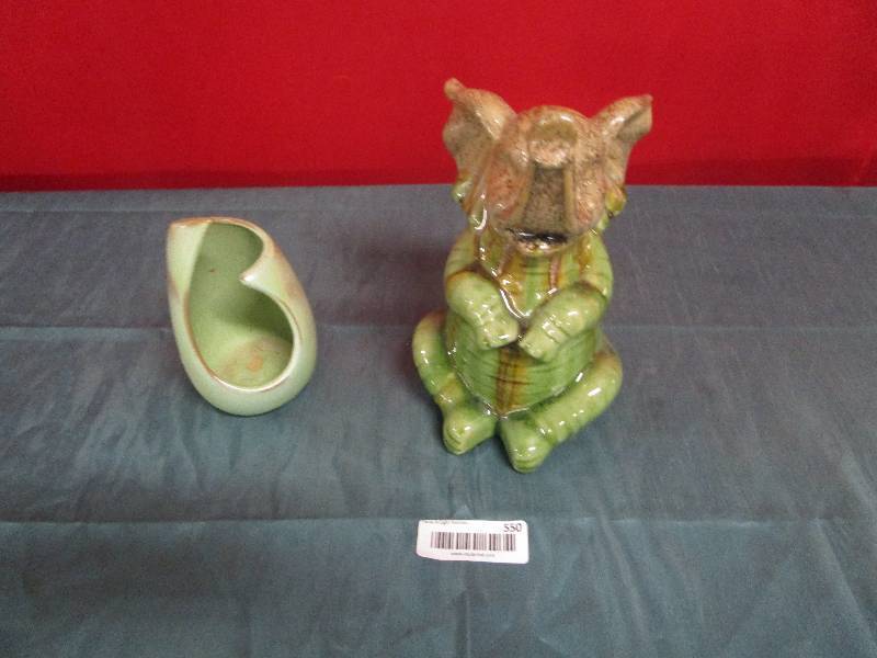 lot 550 image: Lot of Random Items