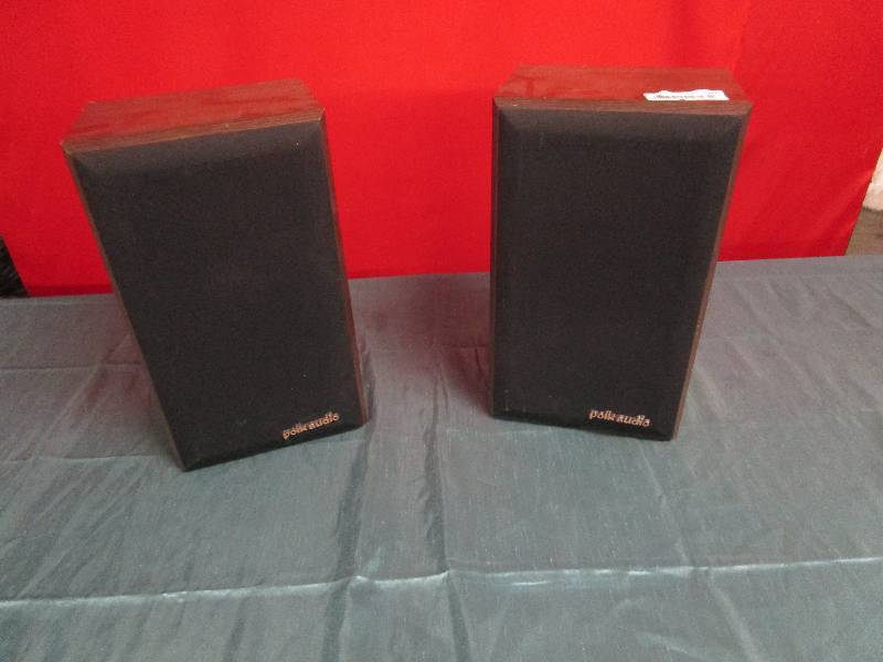 lot 561 image: Pair of Polk Audio speakers