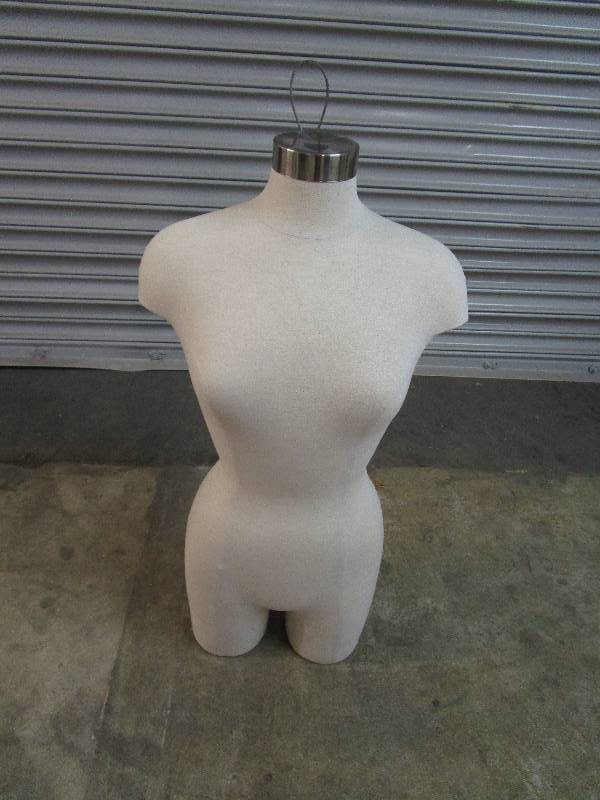 lot 14 image: Nike Full Size Torso Female Mannequin
