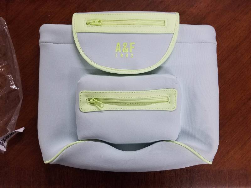 lot 118 image: Abercrombie Bag NEW